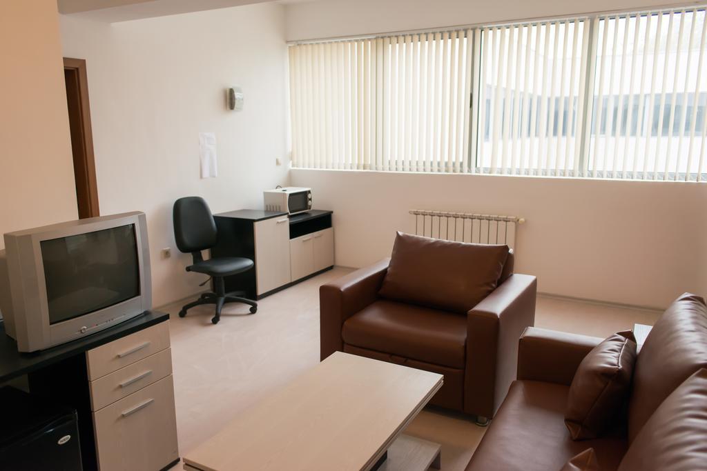 Hotel Noris Plovdiv Quarto foto