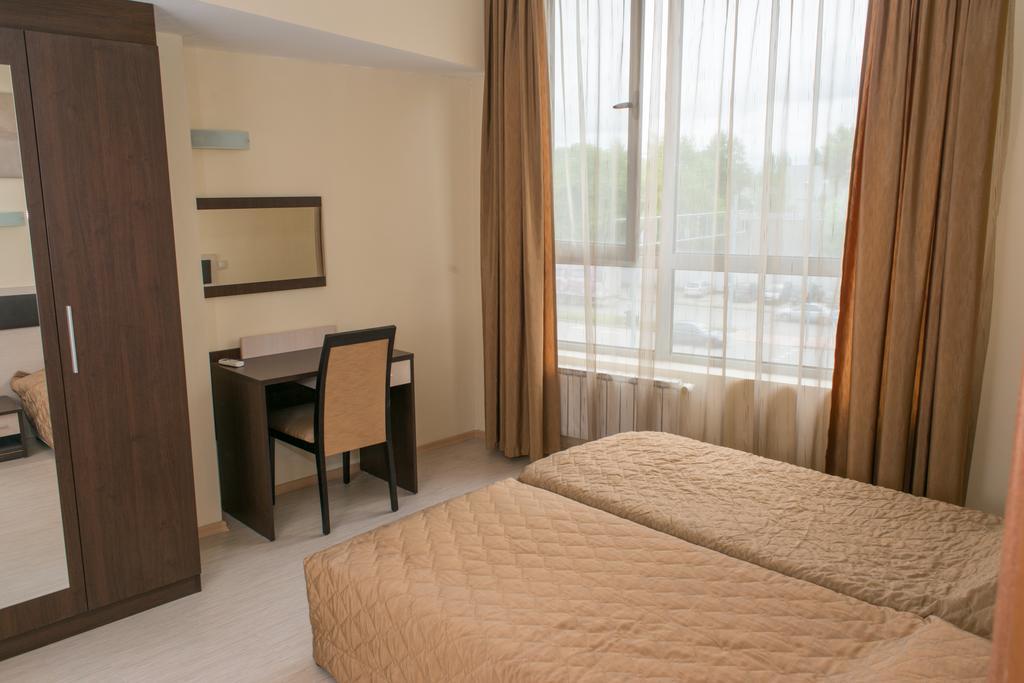 Hotel Noris Plovdiv Quarto foto